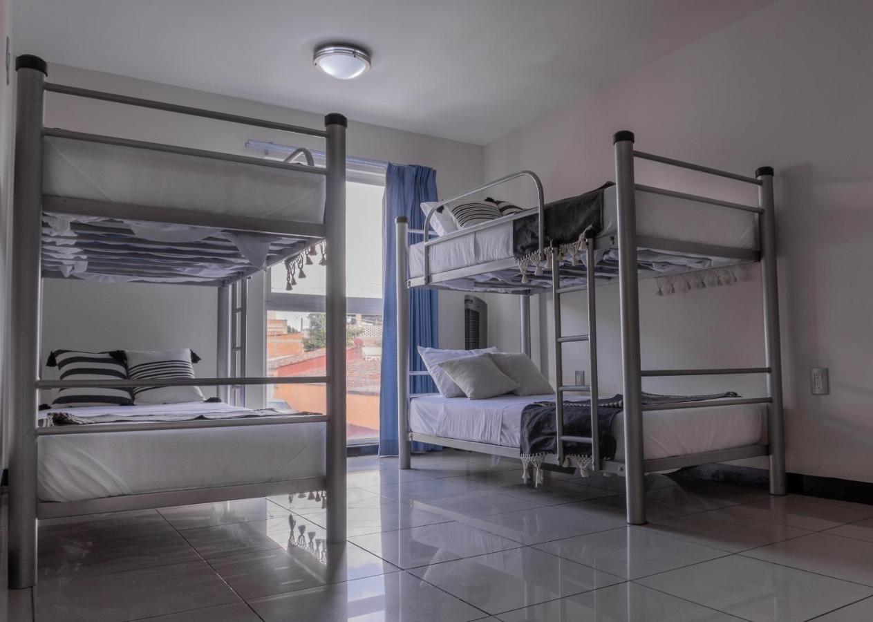 Esencia Hostal Terminal オアハカ州 エクステリア 写真